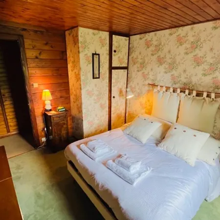 Little Paradise Hidden From View Chalet